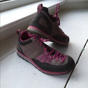 Scarpa Crux women’s hiking shoe VGUC